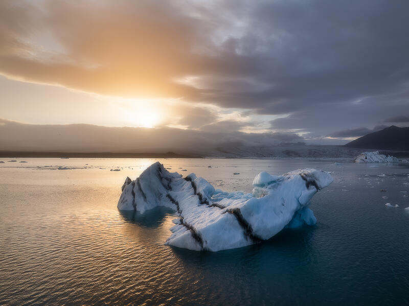 Jökulsárlón Tranquility print
